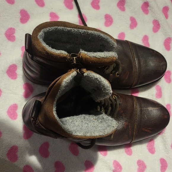 Booth - Picture 10 of 11